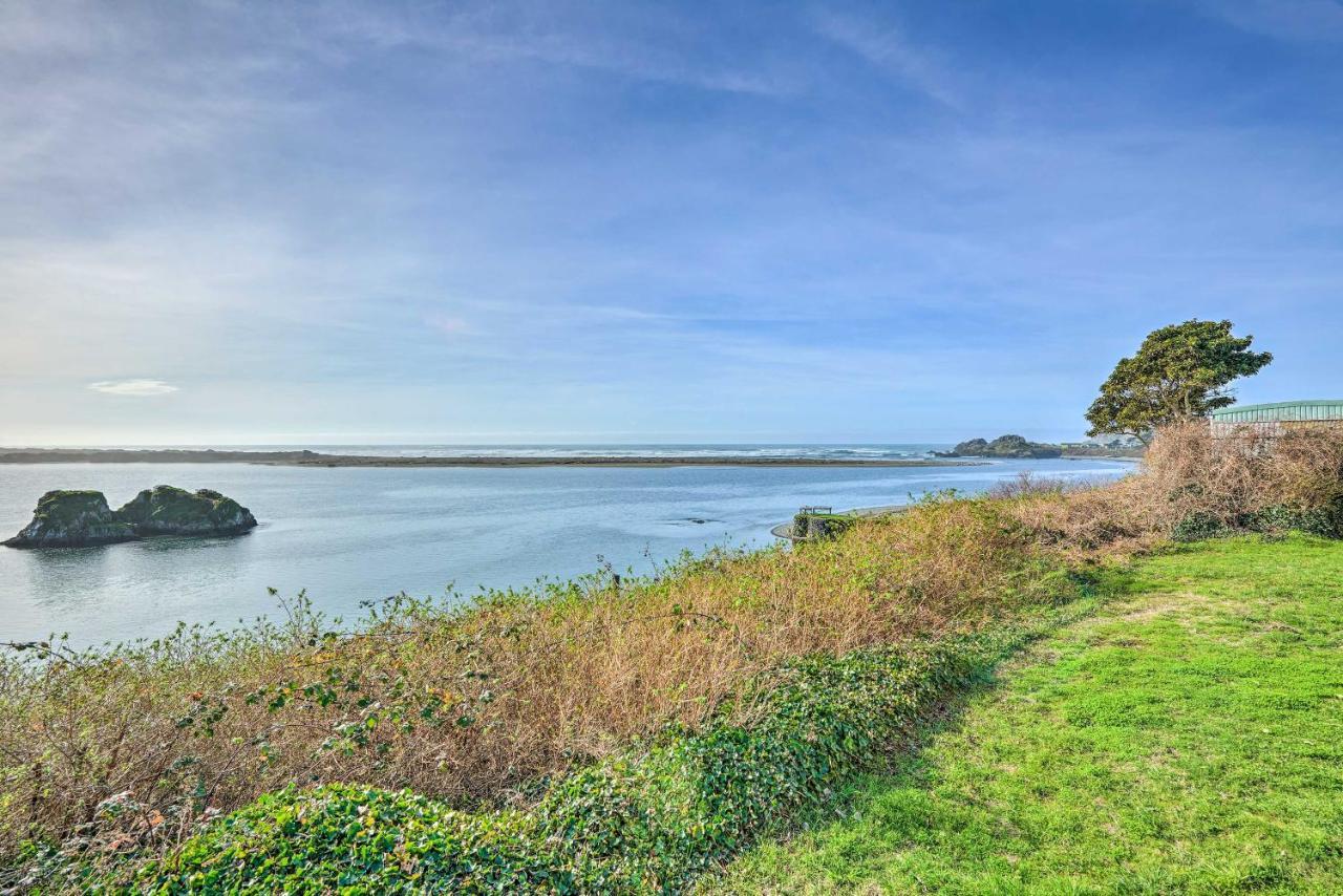 Smith River Vintage Cabin Oceanfront Deck And Views Екстериор снимка