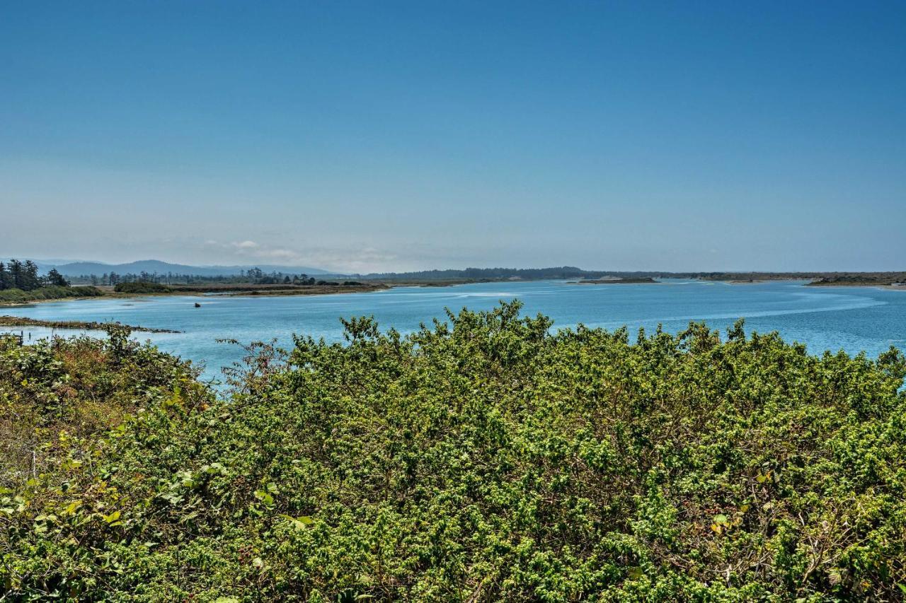 Smith River Vintage Cabin Oceanfront Deck And Views Екстериор снимка