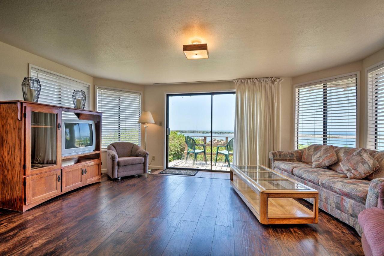 Smith River Vintage Cabin Oceanfront Deck And Views Екстериор снимка